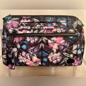 NWT Lug crossbody/ shoulder bag - Strech